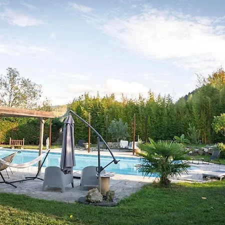 Dom wakacyjny Metairie Du Chateau L L Piscine Aussillon