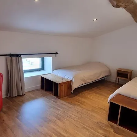 Métairie Du Château Сasa de vacaciones Aussillon