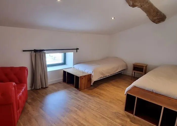 Metairie Du Chateau L L Piscine Дом отдыха Aussillon