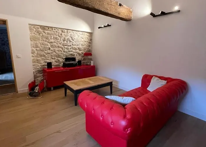 Metairie Du Chateau L L Piscine Дом отдыха *