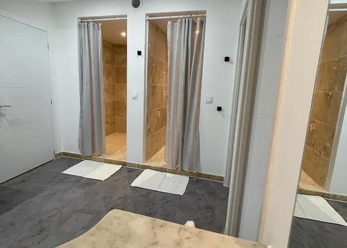 Metairie Du Chateau L L Piscine